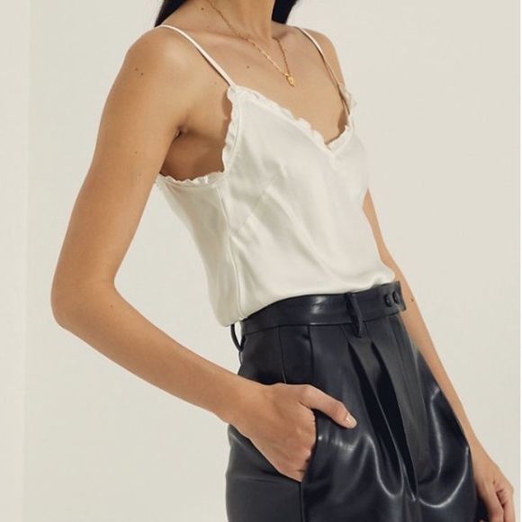 Aritzia Wilfred Spaghetti strap cami tank top - Picture 3 of 8